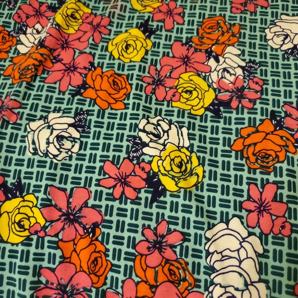 Lularoe Randy - Picture 5 of 5